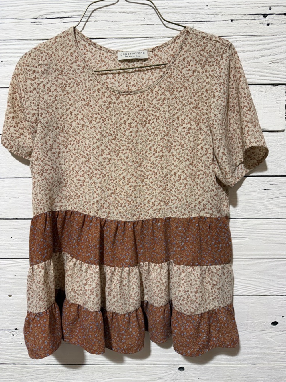 Paper Crane Cream and Rust Floral Tiered Short Sleeve Blouse